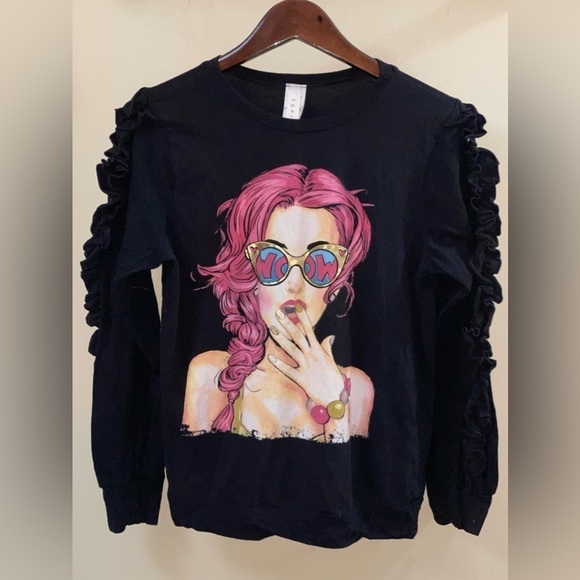Topia Tops - Topia Medium Ruffle Sleeves WOW Graphic Tshirt Size Large